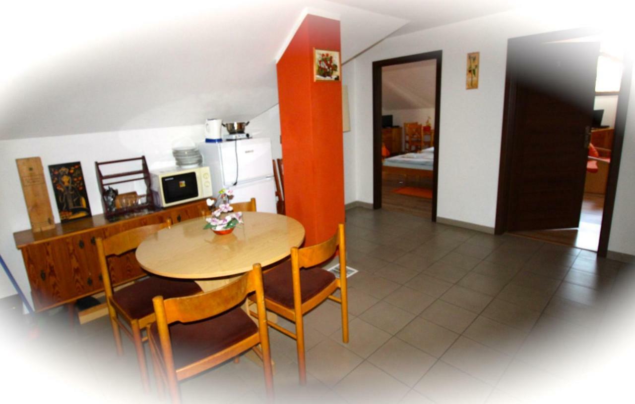 Penzion Saty Liptovske Sliace Extérieur photo
