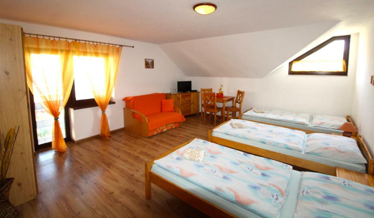 Penzion Saty Liptovske Sliace Extérieur photo